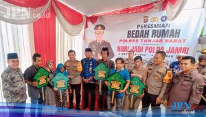 Kapolda Jambi Resmikan Bedah Rumah di Tanjung Jabung Barat, Peringati HUT Ke-28 Polda Jambi
