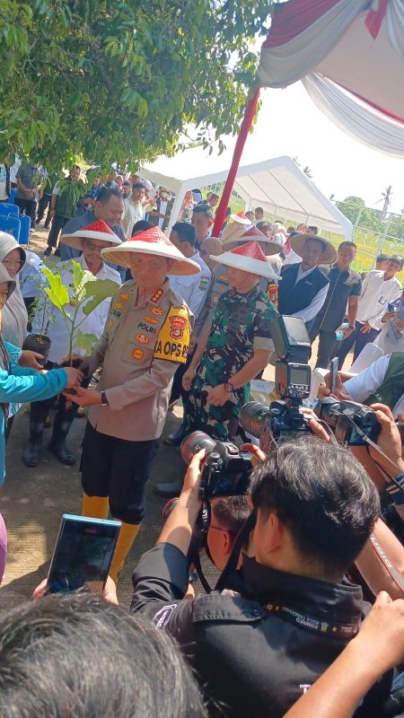 Kombes Pol Zain Dwi Nugroho Kapolres Tangerang Kota Hadiri Panes Raya Padi Serentak 14 Provinsi, Ketahanan Pangan Adalah Garis Depan Keamanan Nasional