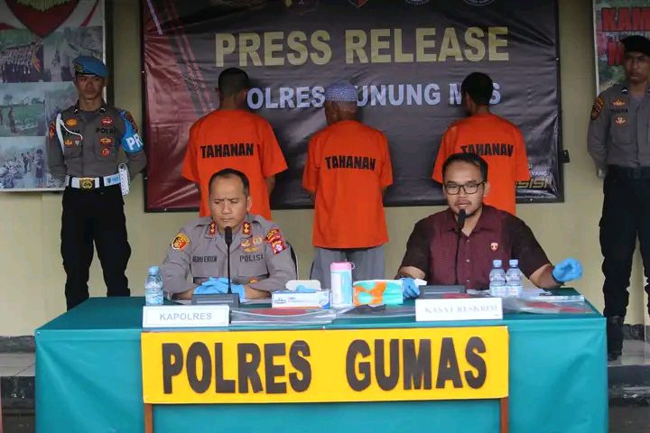 OPERASI PREMANISME POLRES GUNUNG MAS UNGKAP TIGA KASUS MENONJOL: CURANMOR, SENPI ILEGAL, DAN PENGANIAYAAN BERSENJATA