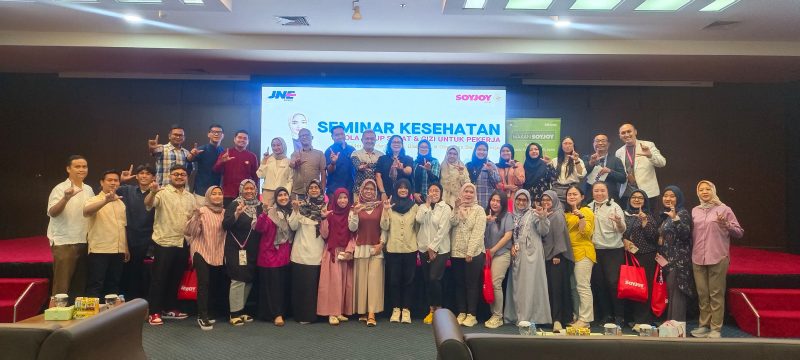 JNE Perkuat Budaya Kerja Sehat: Dari Seminar Gizi Hingga Komik Edukasi di Kantor Pusat