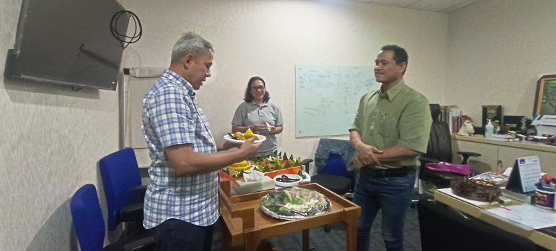 Samsul Djamaludin Rayakan Ulang Tahun di Tengah Apresiasi Tim QMS, QEC, dan HSE JNE